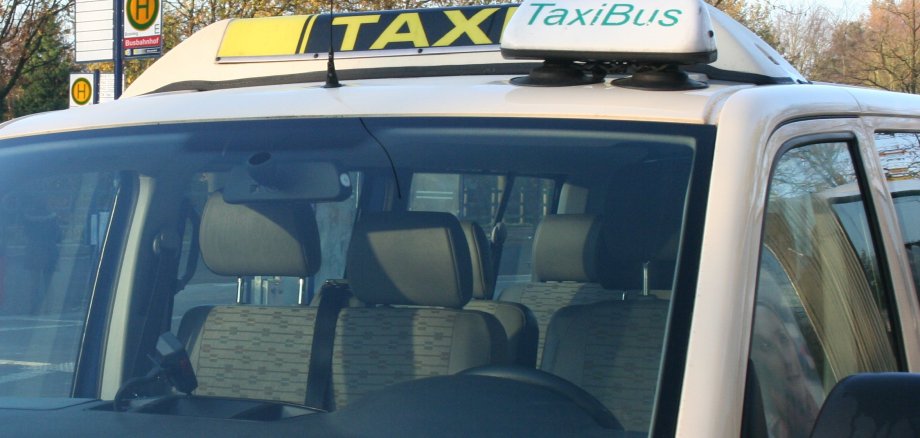 TaxiBus am Busbahnhof Lüdinghausen