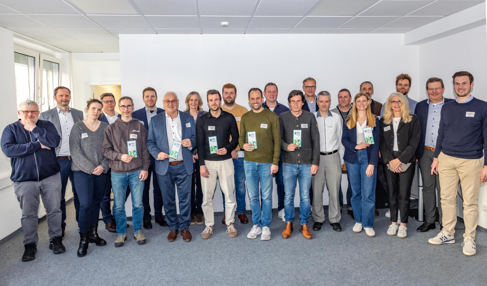 Gruppenbild der Initiatoren und Unterstützer des Projektes Oelde Circular