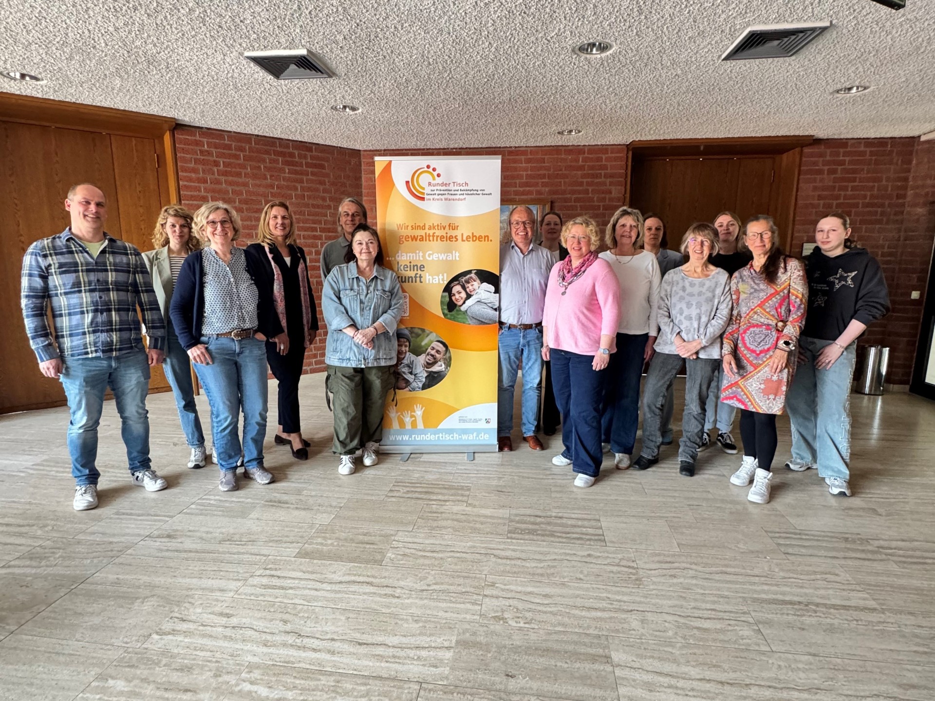 Der Runde Tisch zur Prävention und Bekämpfung von Gewalt gegen Frauen und häuslicher Gewalt im Kreis Warendorf traf sich am Mittwoch, 14. April, im Oelder Ratssaal.