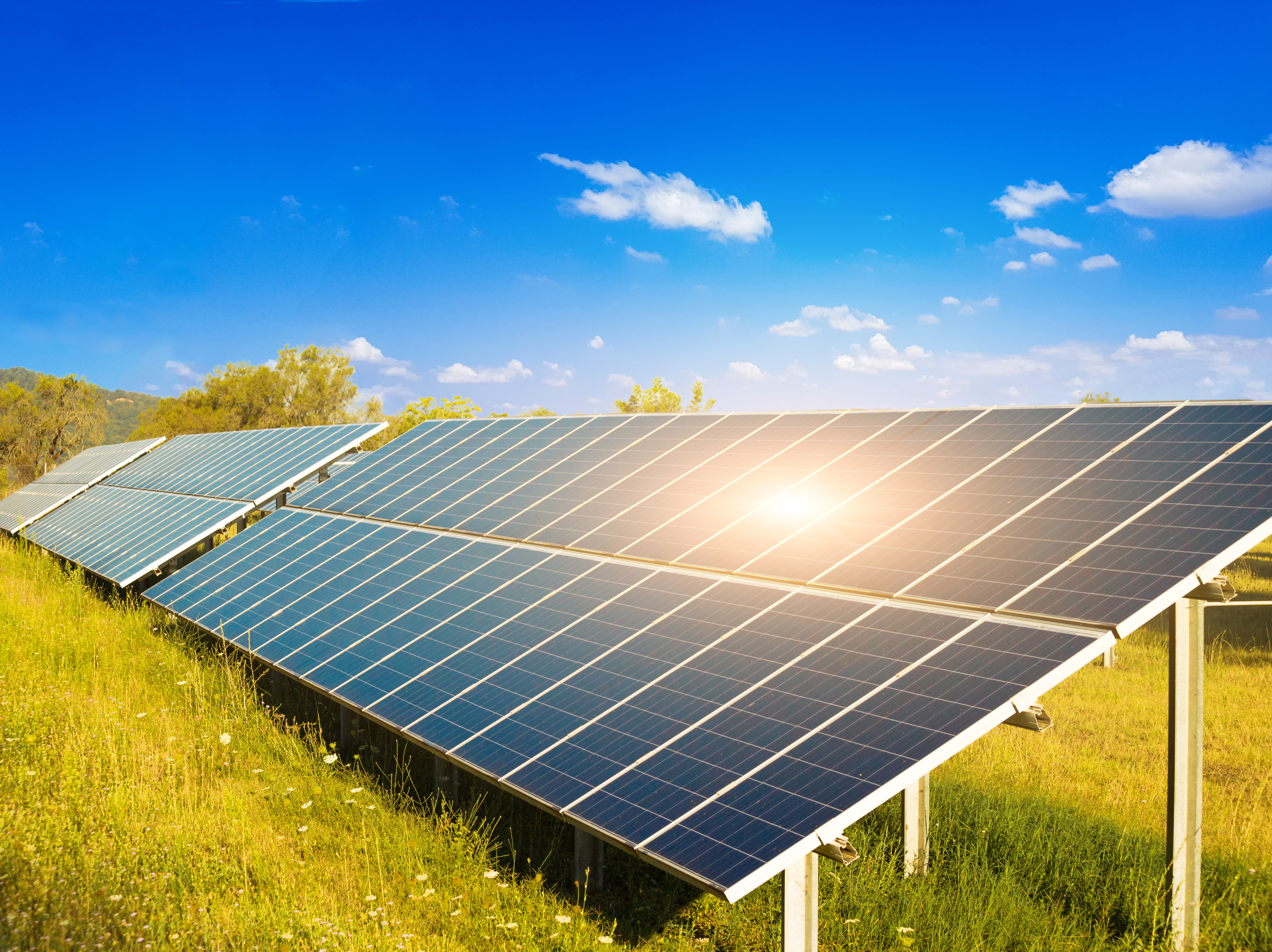 Freiflächen Photovoltaikmodul in der Sonn