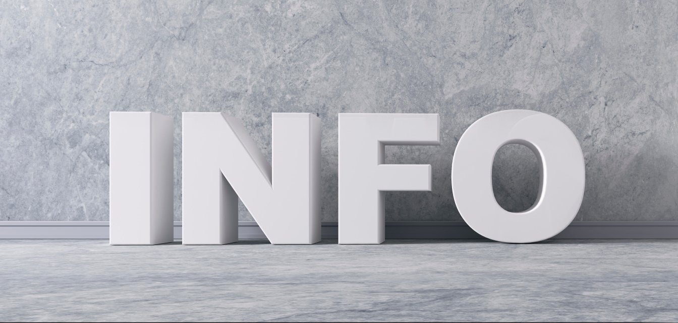 Info - Text vor Wand mit Steintextur