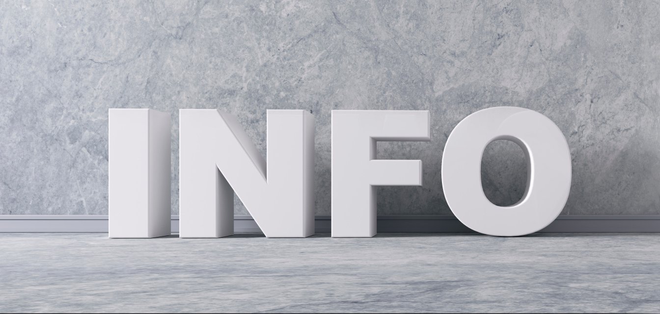 Info - Text vor Wand mit Steintextur