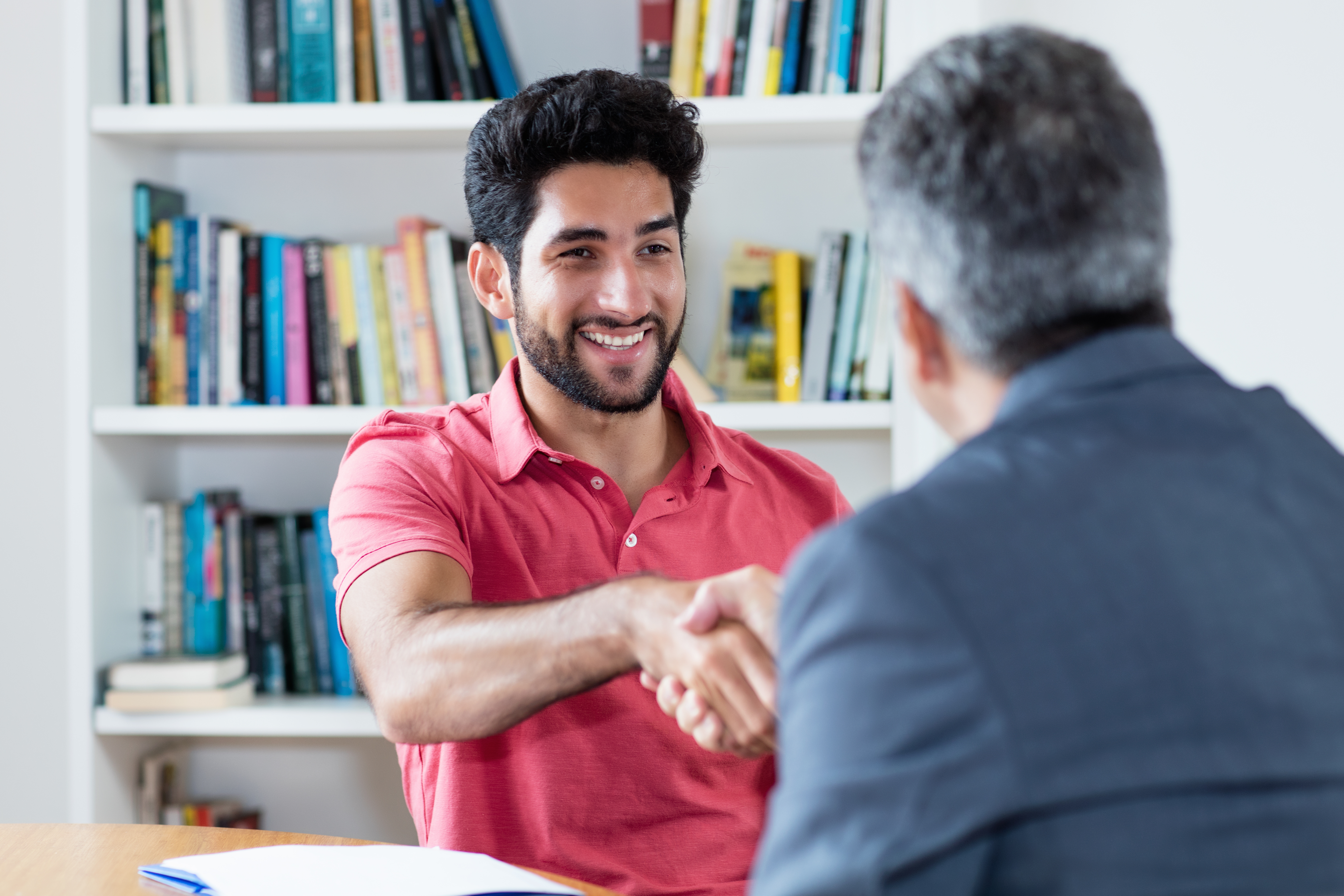 Handschlag nach Bewerbungsgespräch