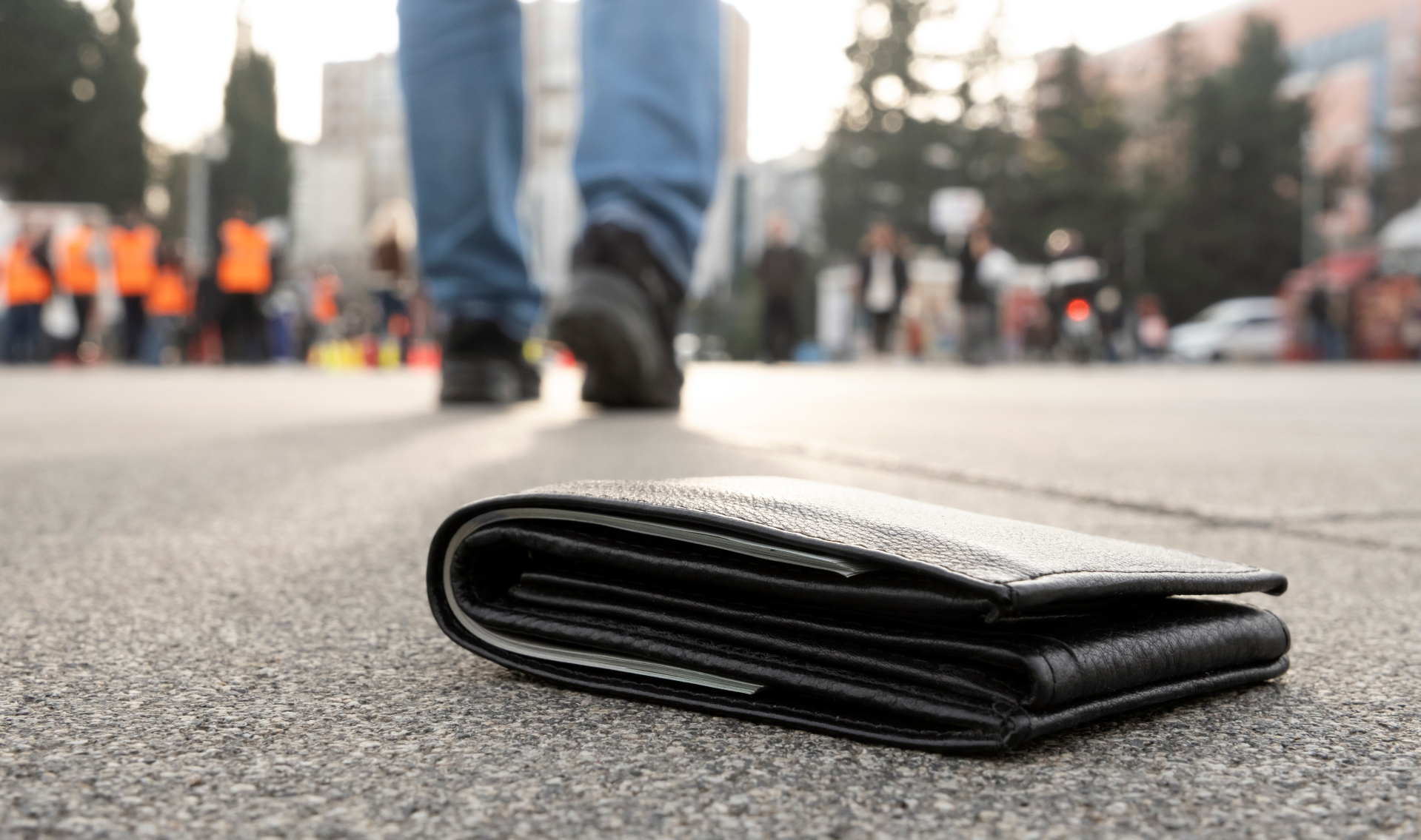 The lost wallet lies on the road