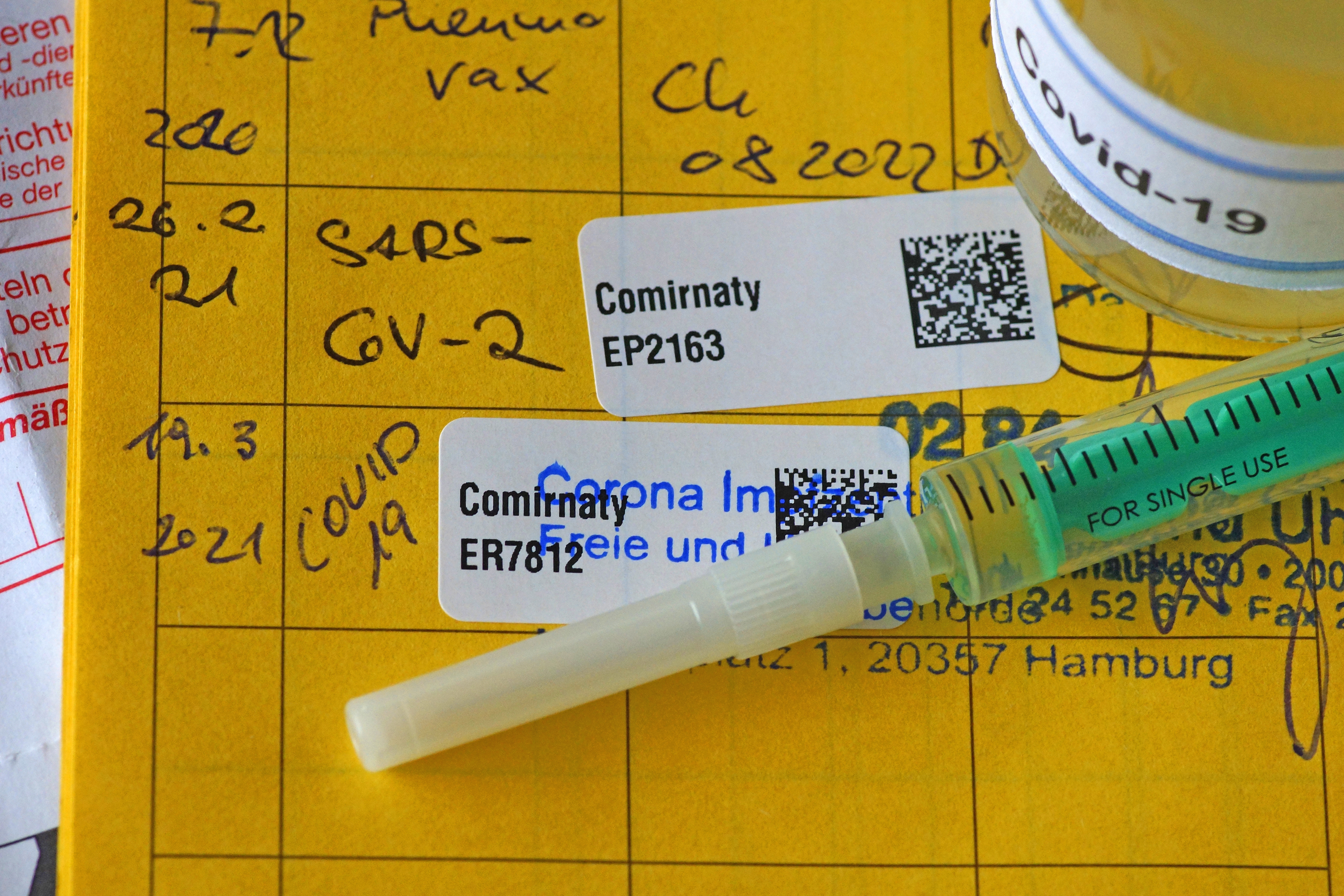 Impfpass mit Covid-19 Impfeintrag